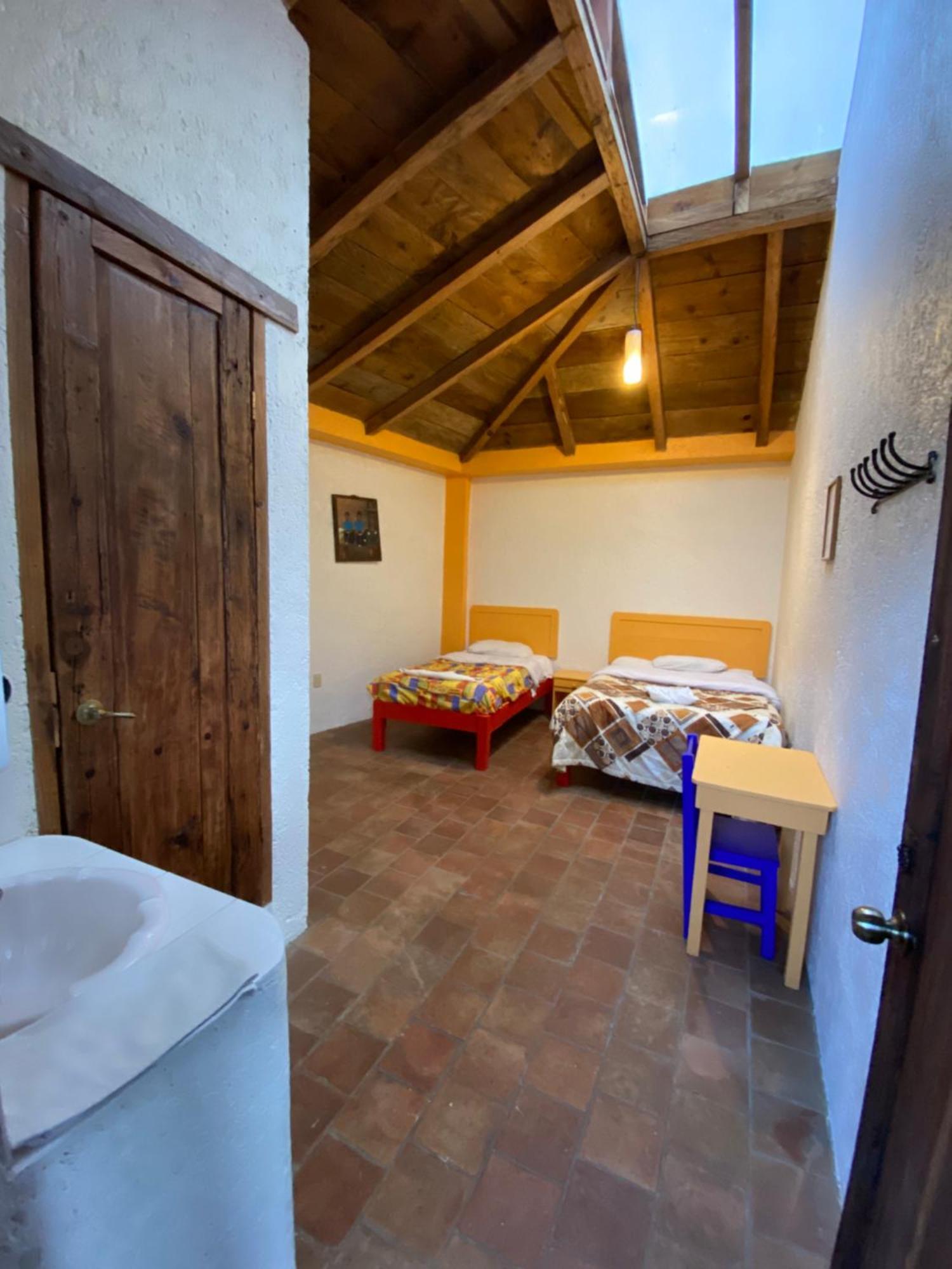 Rossco Hostel San Cristóbal de Las Casas Exterior foto